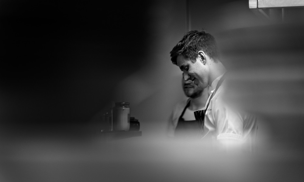 D81_7800